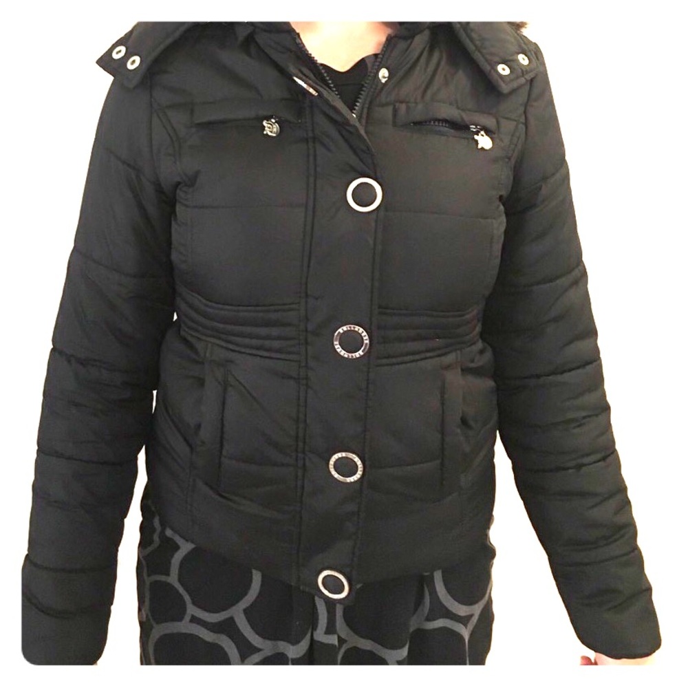 Winter jacket with removable hood